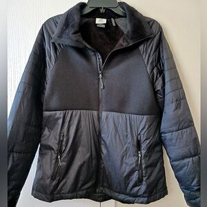 Champion Med Weight Puffer Jacket w/2 Pockets, warm and comfy